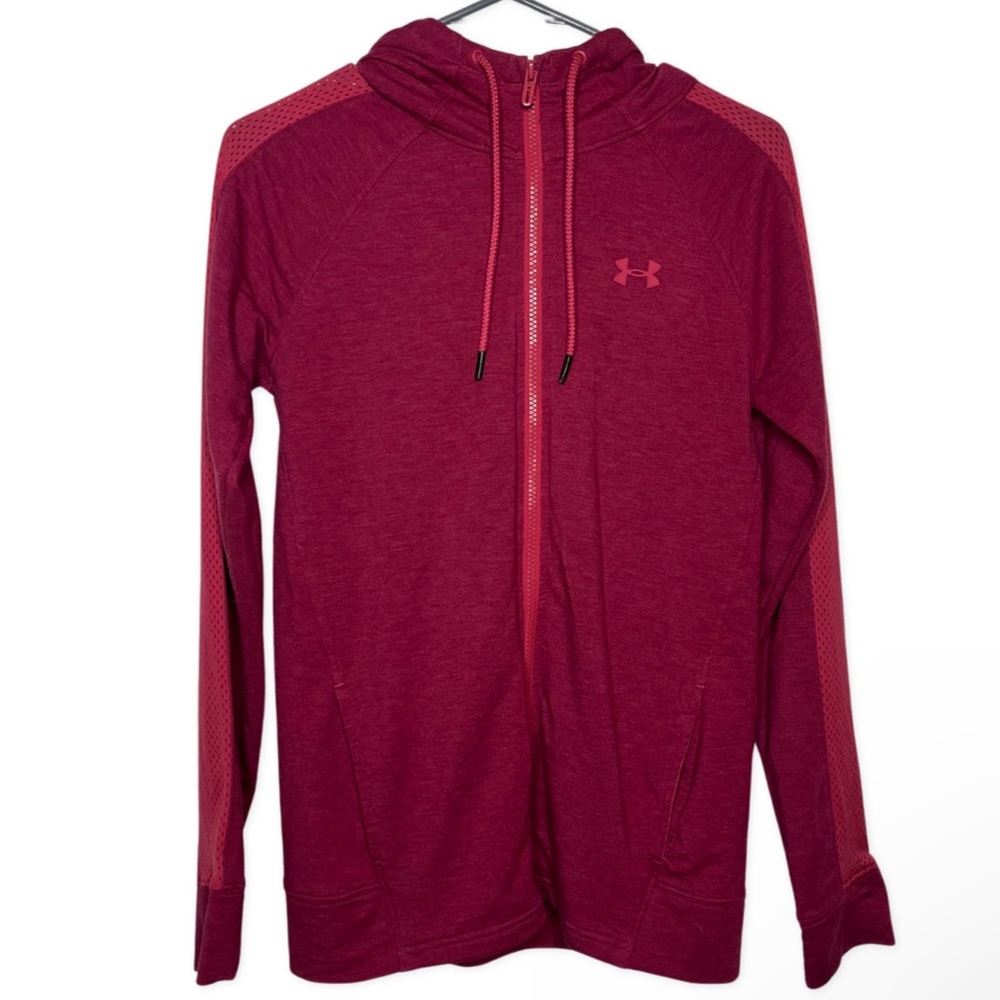 Women’s Under Armour  small zip up hoodie sweater